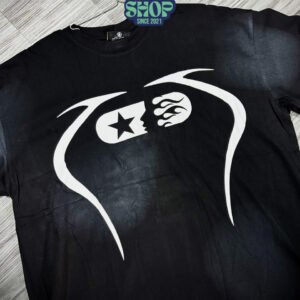 CAMISETA HELLSTAR WARM UP BLACK STREETWEAR GRAFIC TEE SS24