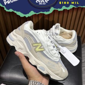 New Balance 1000 Silver Metallic Yellow