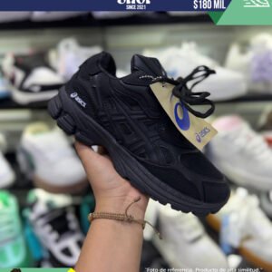 Asics GEL-NYC Triple Black